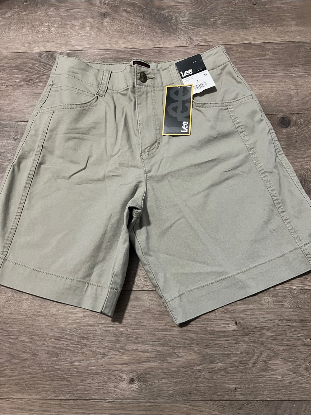Lee Bermuda Shorts Size 4 New